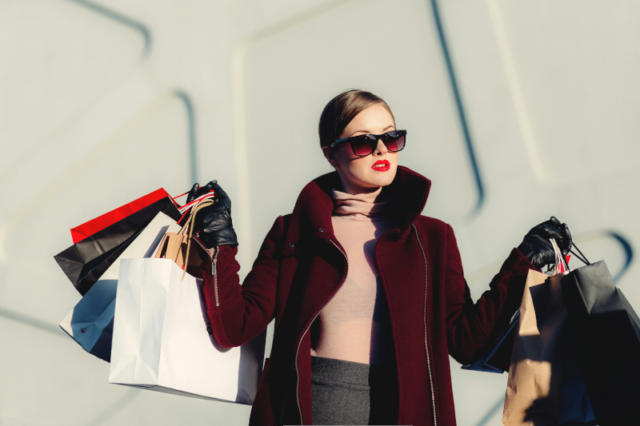 A shopper engaging in post-pandemic consumer behavior shifts.